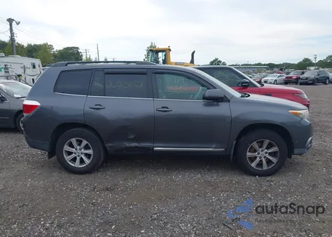 2011 Toyota Highlander Se V6 из США, поврежденный, VIN 5TDBK3EH1BS077673